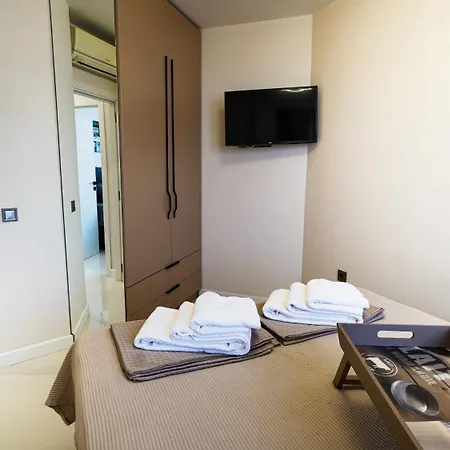 Luxury Seaview Azzurro 5 *