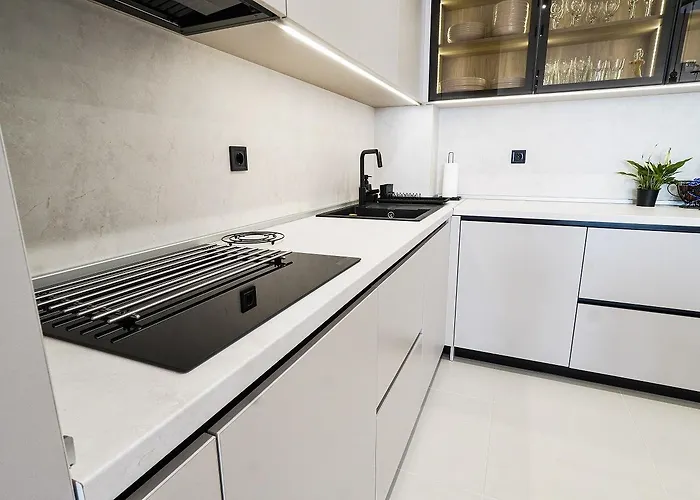 Luxury Seaview Azzurro 5 *