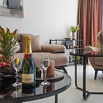 Apartamento Luxury Seaview Azzurro 5 *