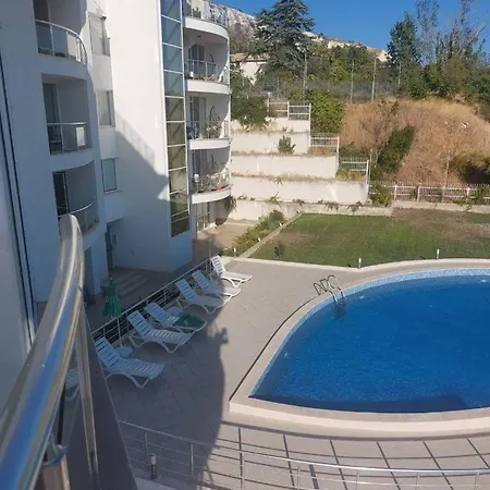 Luxury Seaview Azzurro 5 בלצ'יק