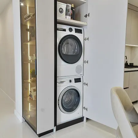 Luxury Seaview Azzurro 5 בלצ'יק