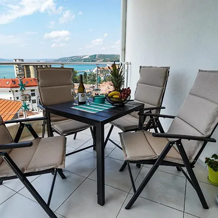 Luxury Seaview Azzurro 5 * בלצ'יק