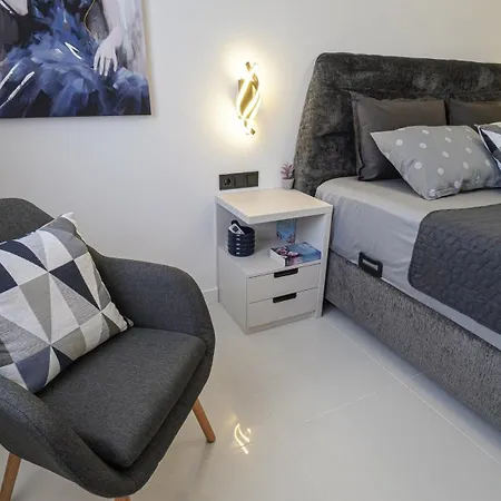 דירה Luxury Seaview Azzurro 5 *