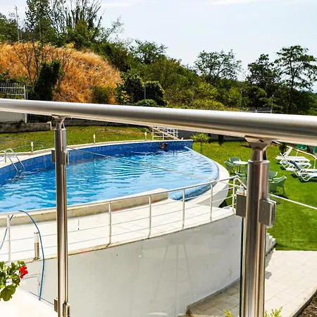 Luxury Seaview Azzurro 5 *